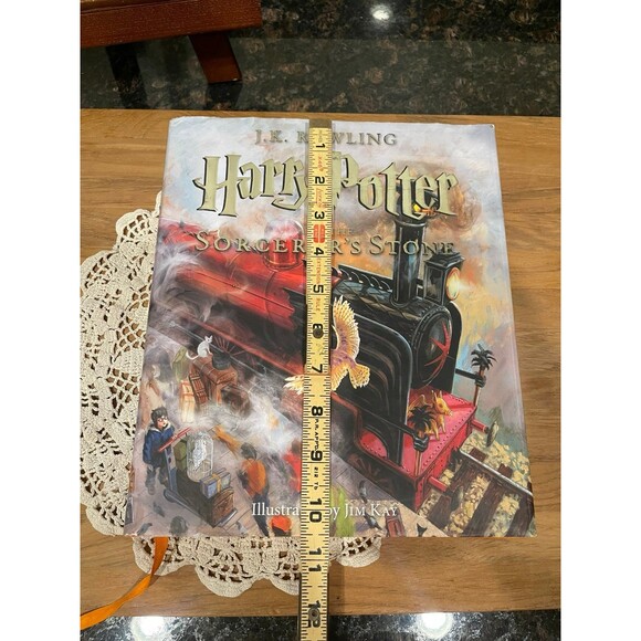 Harry Potter and the Sorcerer's Stone  Illustrated Edition - Picture 8 of 10